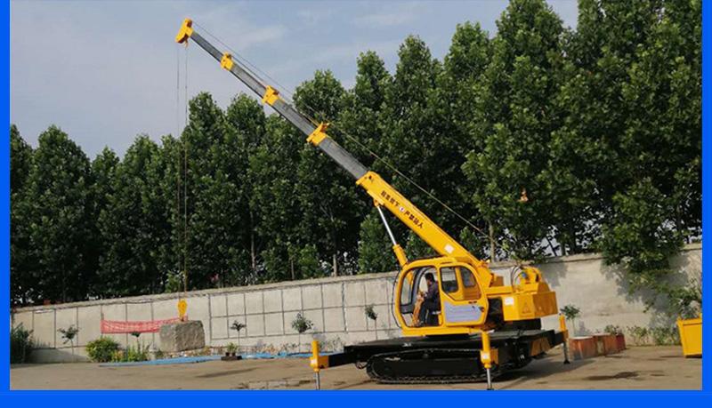 25噸履帶吊實(shí)拍圖片